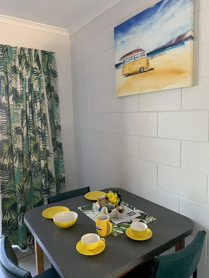 Hotel Sandpiper Motel Grasstree Beach